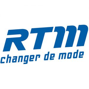Logo de la Régie des Transports Marseillais-Métropolitain les lettres RTM en bleu avec son slogan : changer de mode