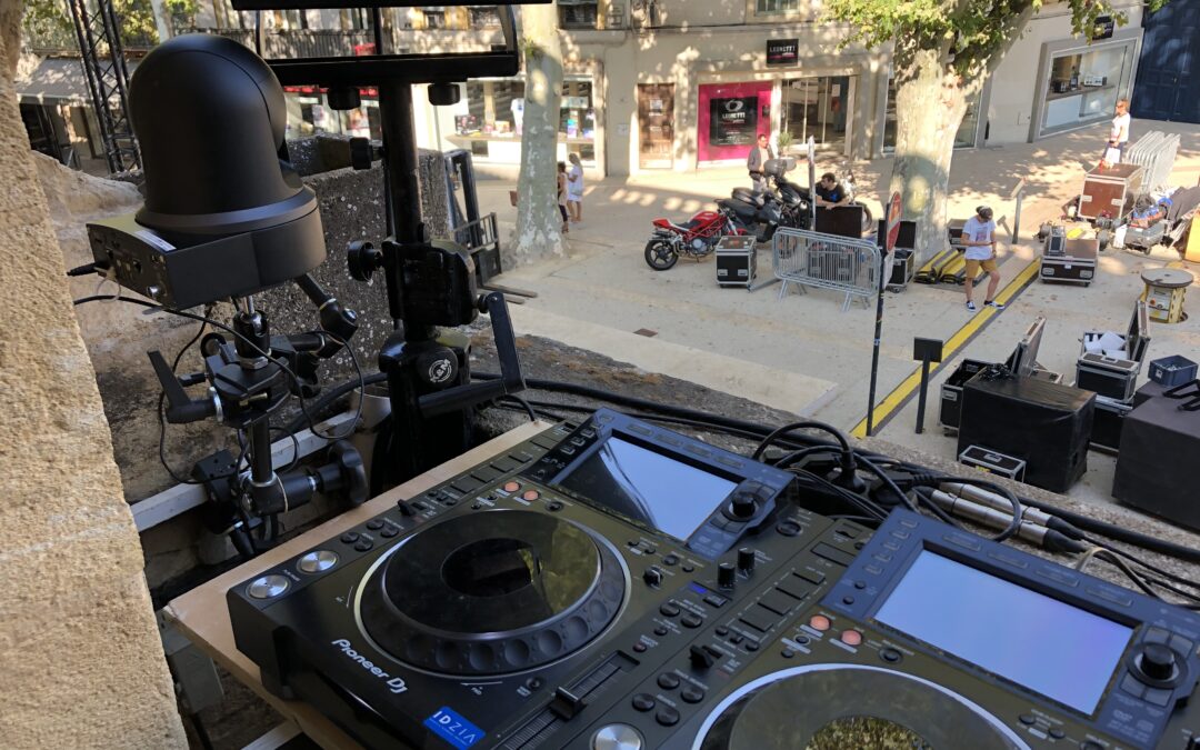 Salon de Provence du Son au Balcon platines DJ  camera tourelle